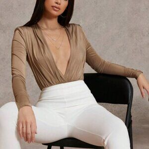 Naked Wardrobe Taupe Tan Plunging V-Neck Open Back Snap Closure Bodysuit Size M